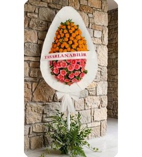 Pembe Gerbera ve Turuncu Cinya Süslemeli Tasarlanabilir Tek Katlı Çelenk